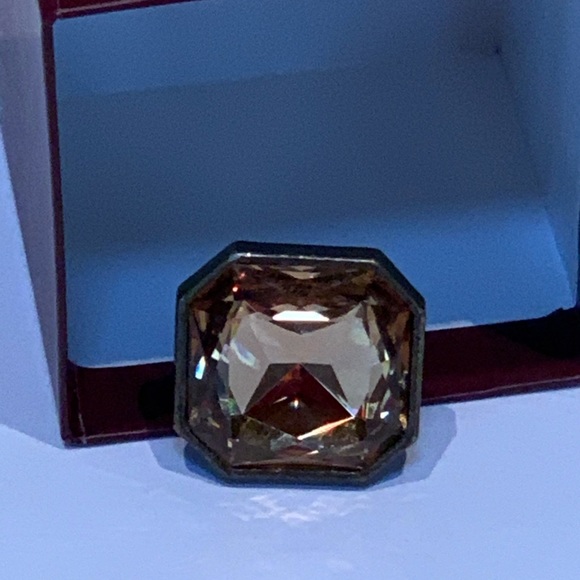 Ring - Picture 8 of 9